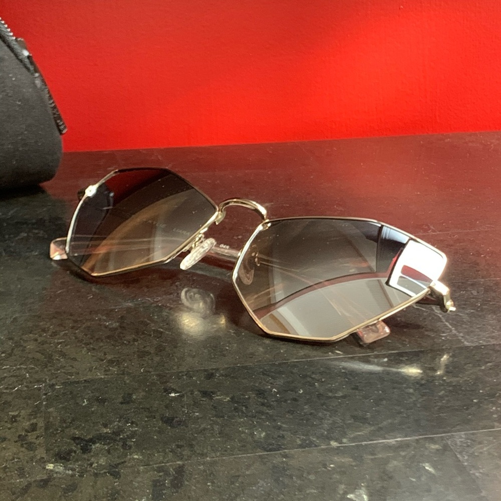 KENDALL + KYLIE Metal Cat-Eye Sunglasses BRAND NEW! Jenner $160 RETAIL - Picture 9 of 16